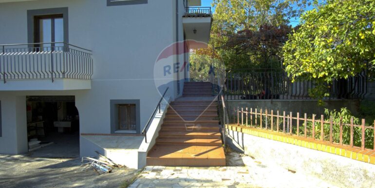 2025110374826-997716-2