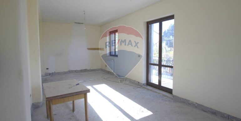 2025110374840-997716-7