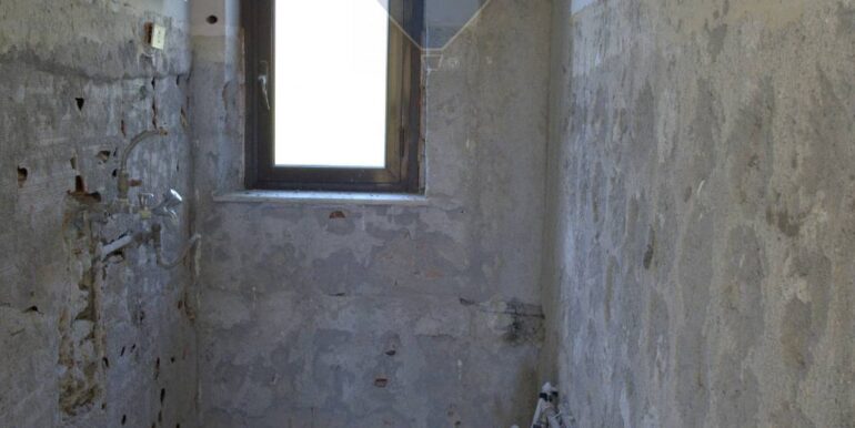 2025110374844-997716-9