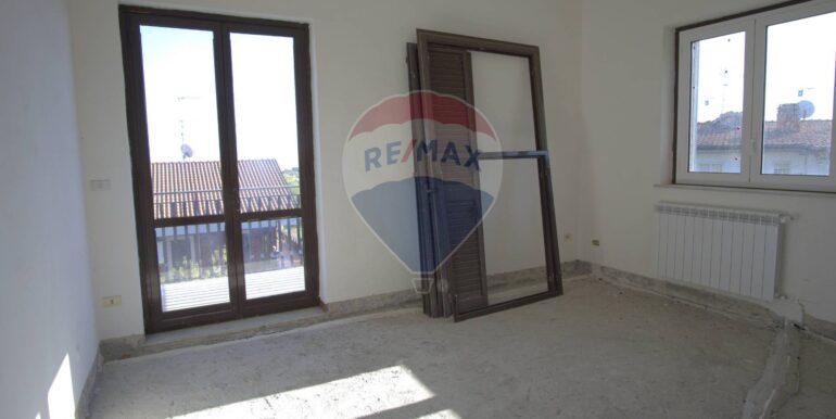 2025110374907-997716-18