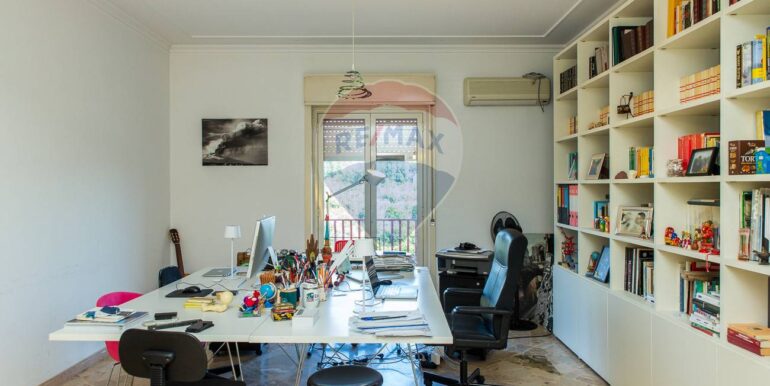 20251104110937-998343-27