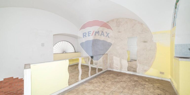 20251104113845-998399-11