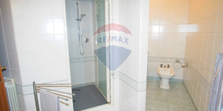 20251104125554-998441-7