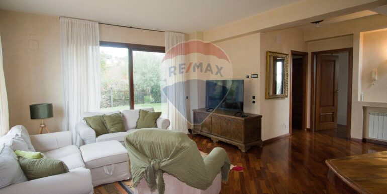 20251104125635-998441-19