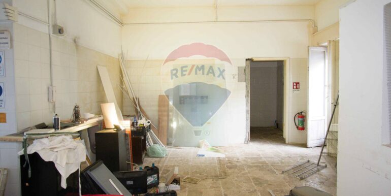 20251104125754-998439-3