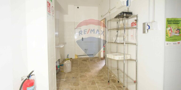 20251104125812-998439-8