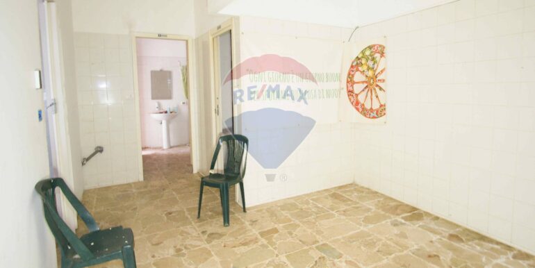 20251104125819-998439-10