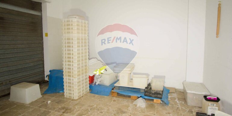 20251104125825-998439-12