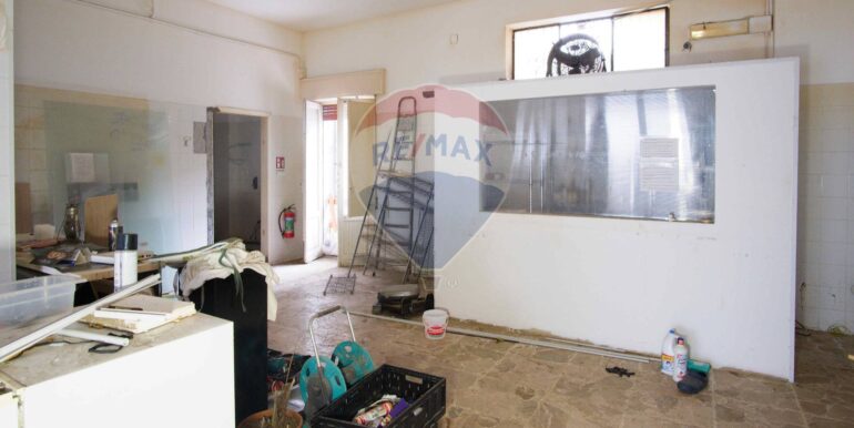 20251104125828-998439-13