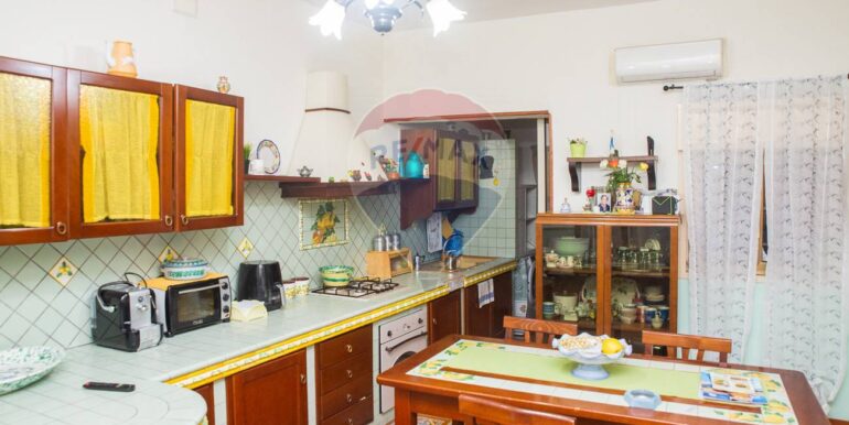 20251104130803-998405-25