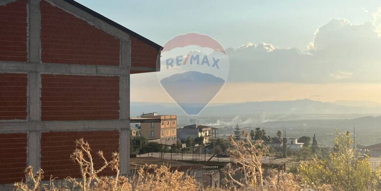 20251104143739-998459-4