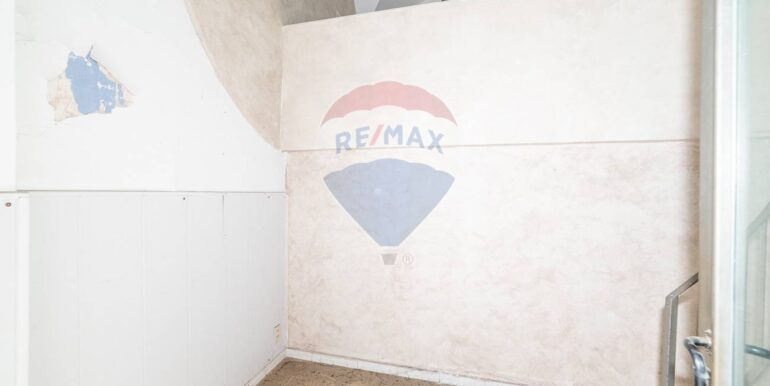 20251104165213-998501-4