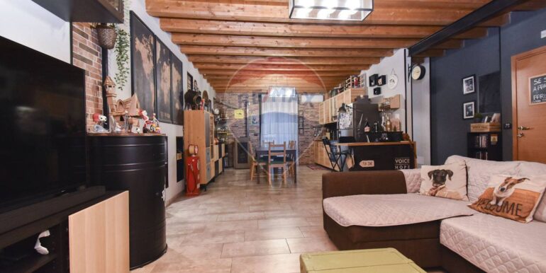 20251104165343-996695-4