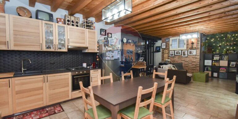 20251104165349-996695-6