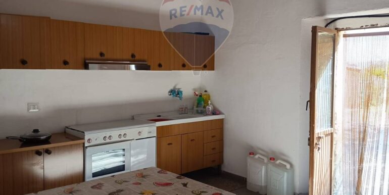 20251104170334-998291-7