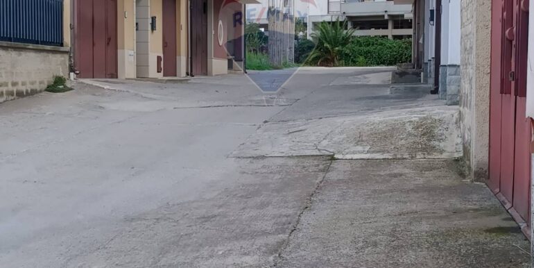 20251104175321-998522-3