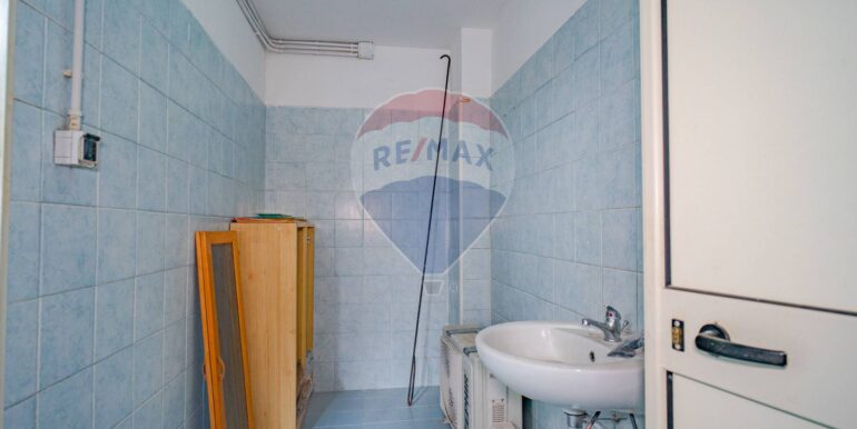 20251104182929-998545-1