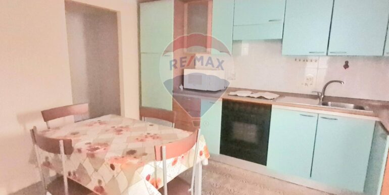 20251104191655-998515-5