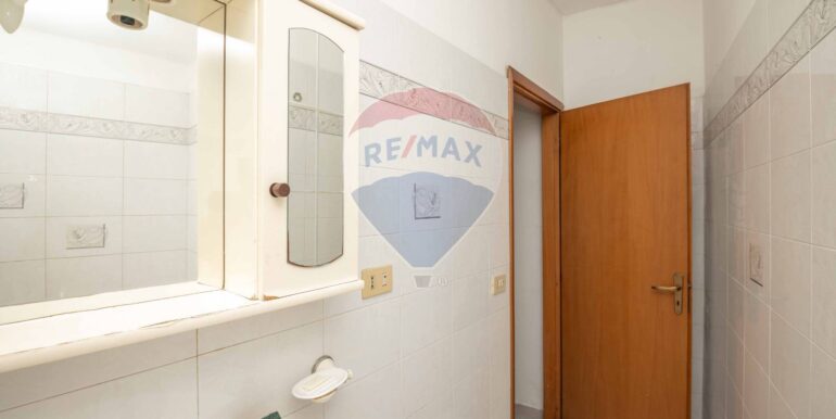 20251105103637-992565-13