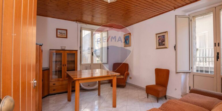 20251105103655-992565-19