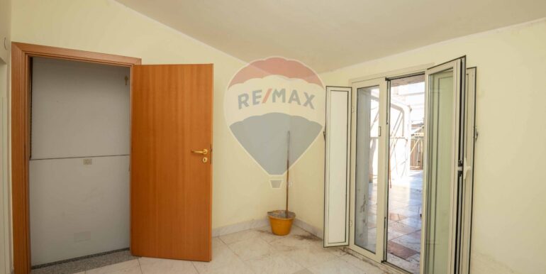 20251105105742-993890-18