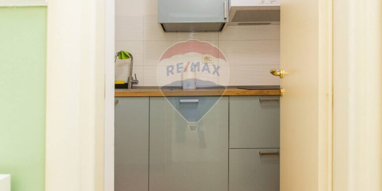 20251105114215-998353-11