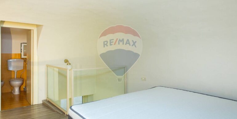 20251105114247-998353-22