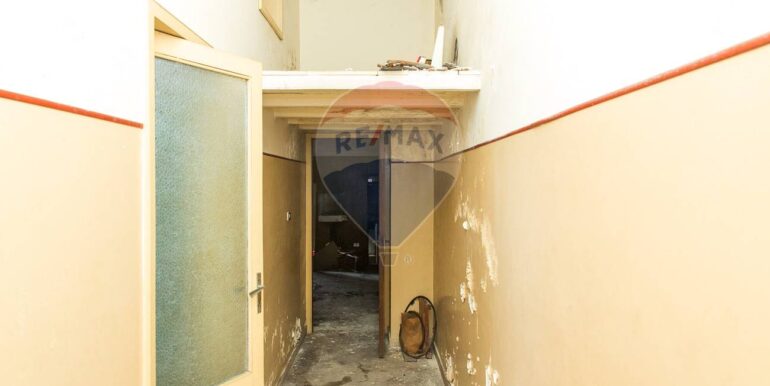 20251105120403-975634-14