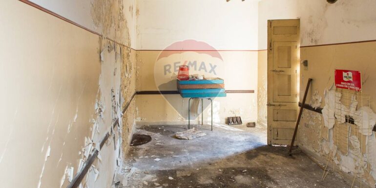 20251105120412-975634-17