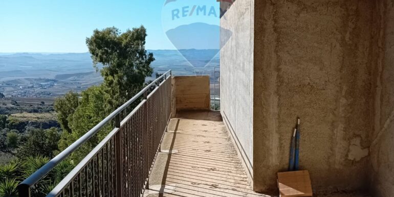 20251105120658-998468-7