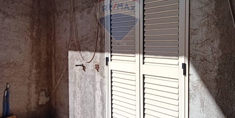 20251105120701-998468-8