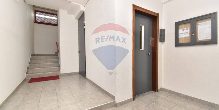 20251105162045-998933-6