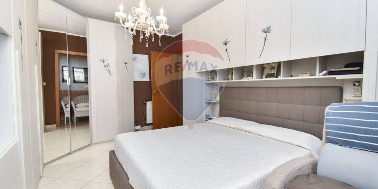 20251105162130-998933-25