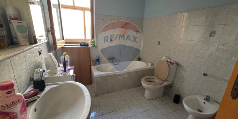 20251105163807-999011-4