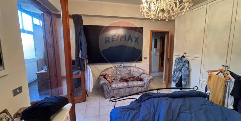 20251105163952-999011-10