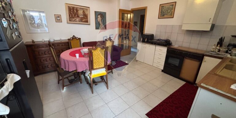 20251105164230-999011-18