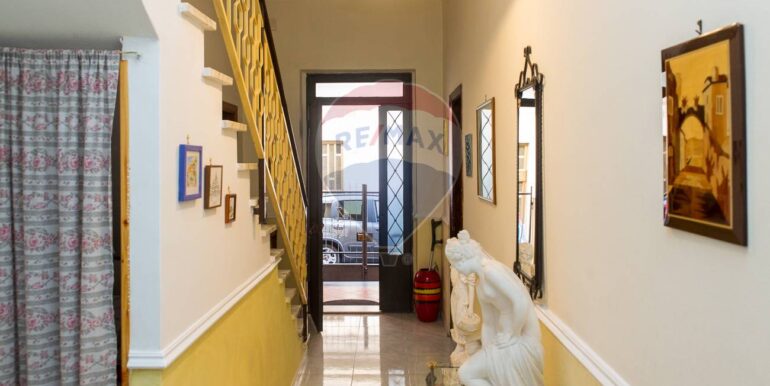 20251105173840-999029-10