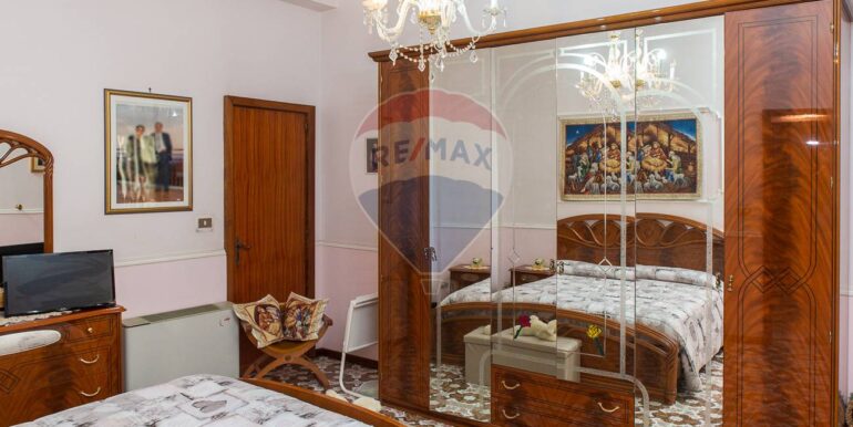 20251105173909-999029-18