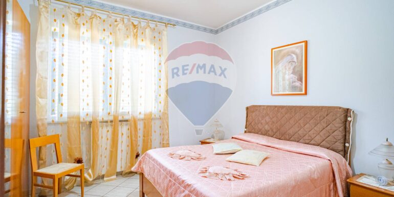 20251105174522-999039-13