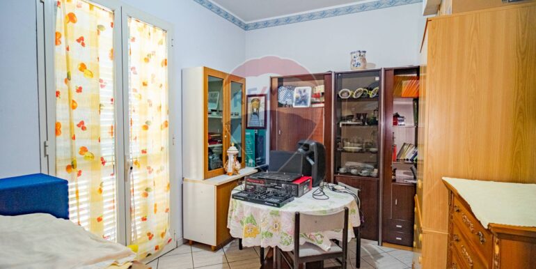 20251105174524-999039-24