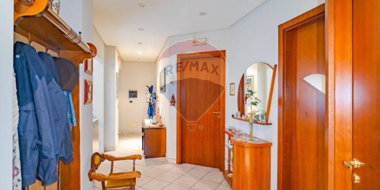 20251105174524-999039-27