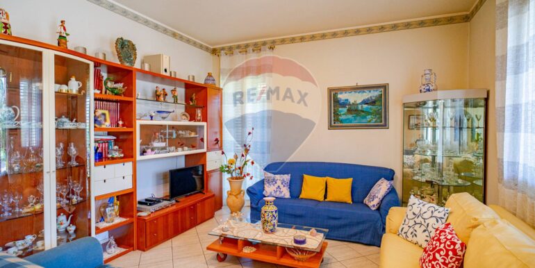 20251105174524-999039-28