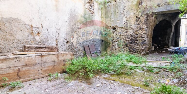 20251105183232-999103-8