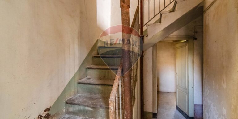 20251105183255-999103-14