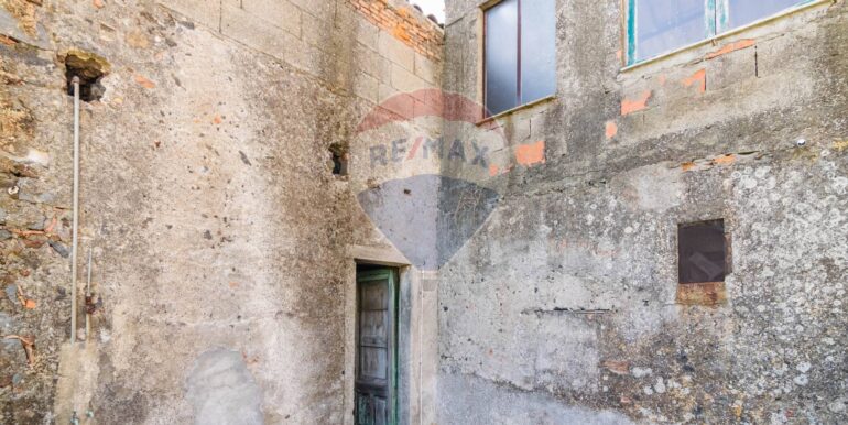 20251105183331-999103-24