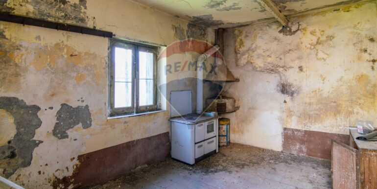 20251105183342-999103-27