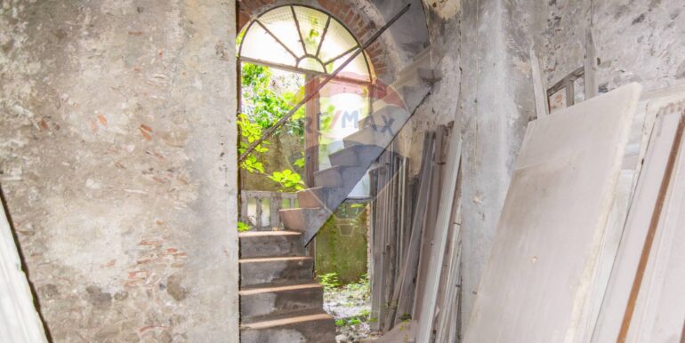 20251105183403-999103-33