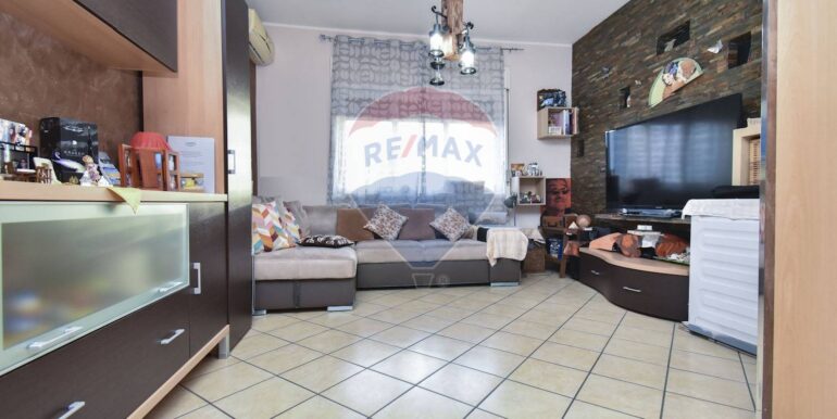 20251105191358-999115-7