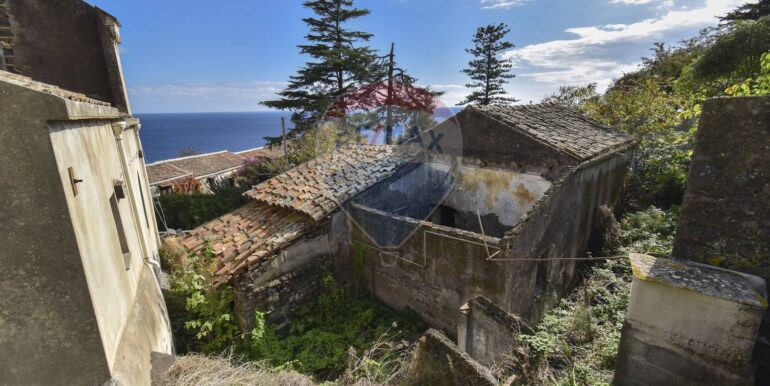 20251106113028-999160-12