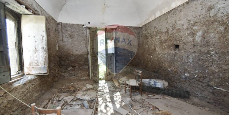 20251106113045-999160-18